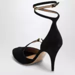 Ferragamo Décolleté with Gancini detail