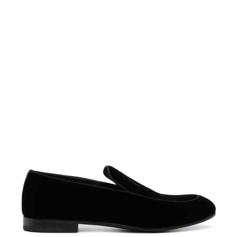 190185819-ss26-giorgioarmani-x2a373xm649a083 Giorgio Armani Embroidered logo velvet loafers