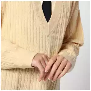 the garment Light yellow Como over pullover