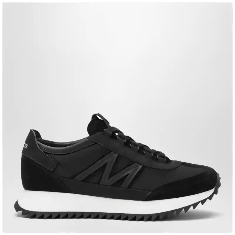 Moncler Pacey2 Sneakers in black suede and nubuck