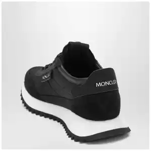 Moncler Pacey2 Sneakers in black suede and nubuck