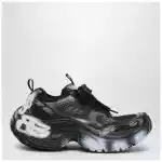 Balenciaga White/black 6XL sneakers with spray details