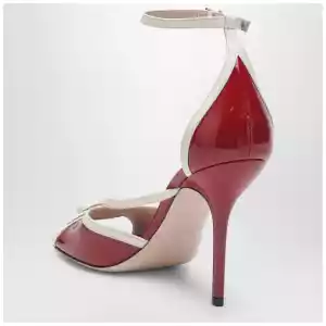 Valentino Garavani Bepointy sandal red/ivory in patent leather and kidskin