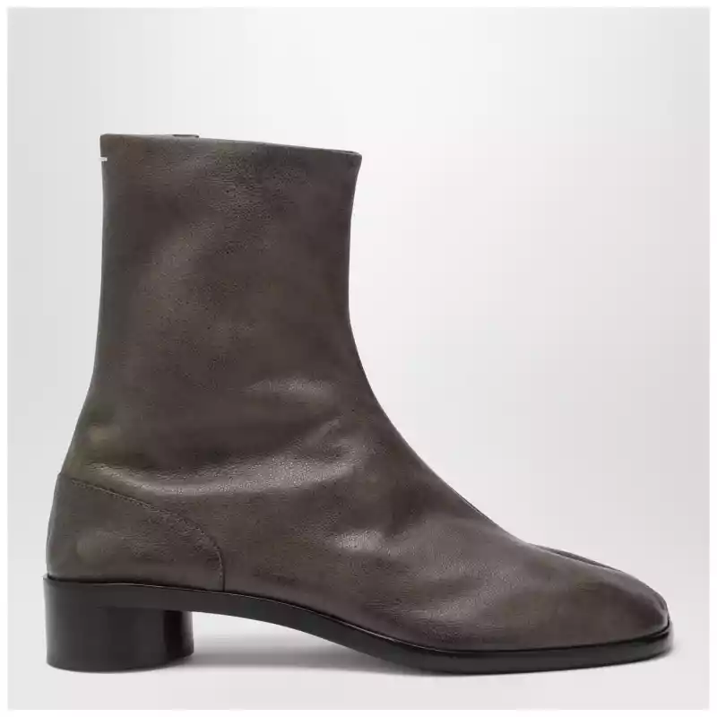 Maison Margiela Tabi ankle boot in brown leather