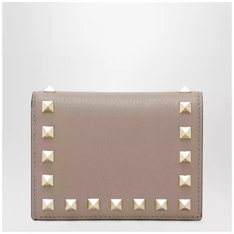 9W2P0P39VSH_T_VALE-P45.a Valentino Garavani Rockstud wallet in powder pink leather