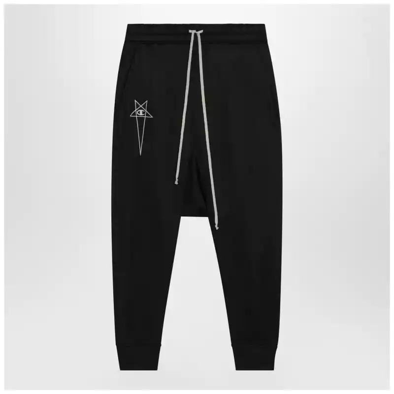 CM01E1689CHJS_Q_RICKO-09.x Champion x Rick Owens Black Prisoner Drawstring joggers