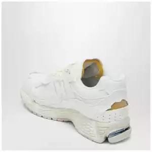 New Balance Sneakers 2002R Protection Pack white