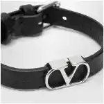 Valentino Garavani VLogo Signature bracelet in grained calfskin leather, black