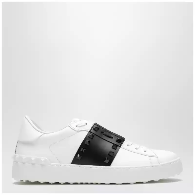 Valentino Garavani Rockstud Untitled white/black sneaker