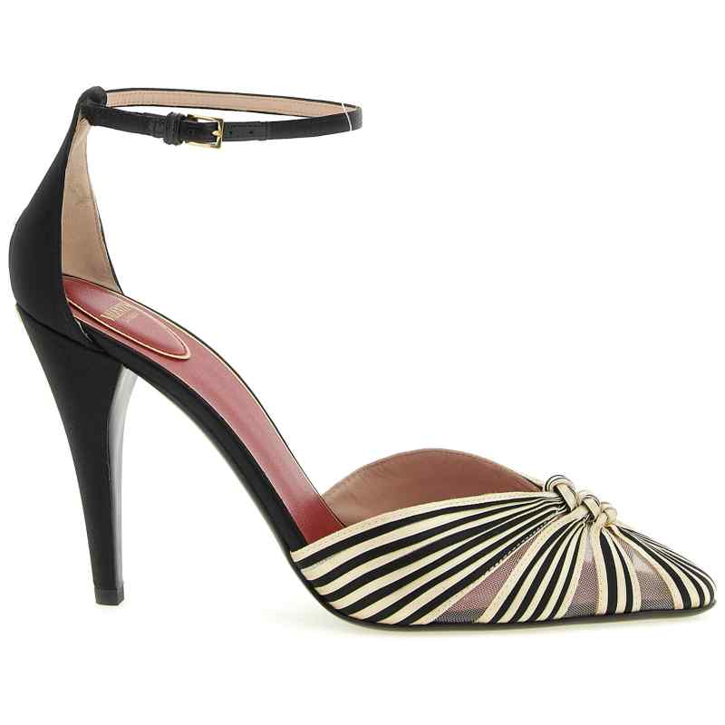 W2S0PM1JEU1ZZ_01_M_2026-07-09T08-40-47.94Z Valentino Garavani Annine Pumps
