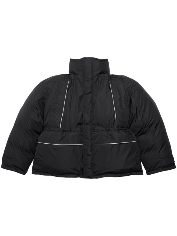 110140076-fw23-balenciagapre-751715tno191000