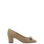 Ferragamo With Heel BROWN