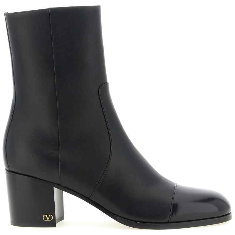 W2S0PT8PSW0NO_01_M_2026-09-01T10-19-01.505Z Valentino Garavani Zimmy Ankle Boots